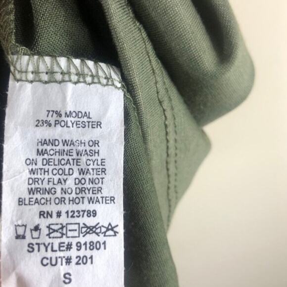 NWT Francesca’s Consuela Mini Dress Womens S Olive Green Choker Shift Minimalist - Picture 5 of 5